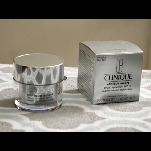 clinique smart day